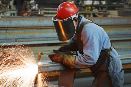 Liberalizzazione degli orari e dignità dell'uomo del lavoro - Glauco Santi News